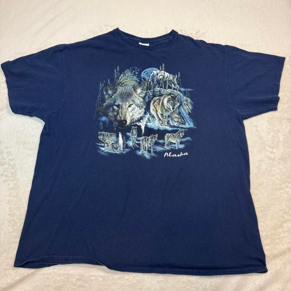 Wolf graphic t-shirt